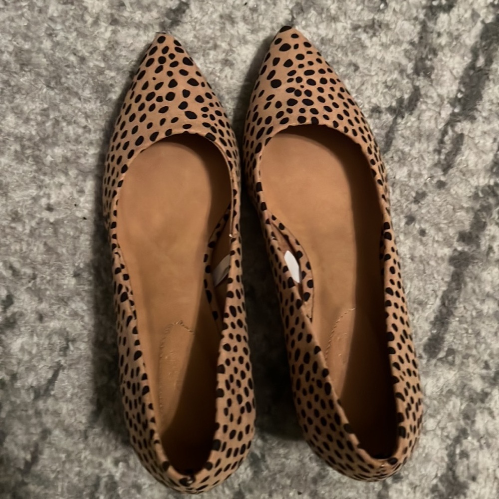 Universal Thread Women's Marlow Leopard Print Mid… - image 4